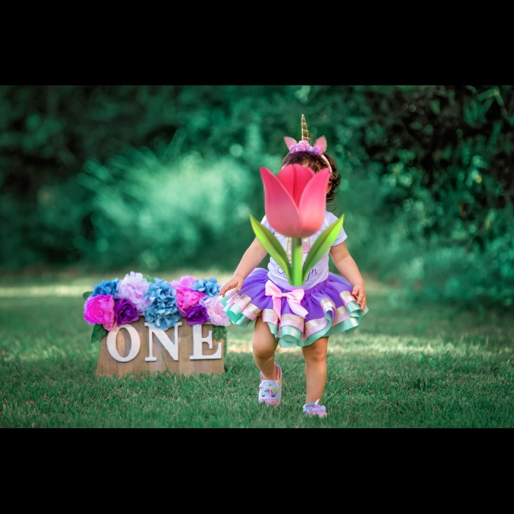 “One” sign